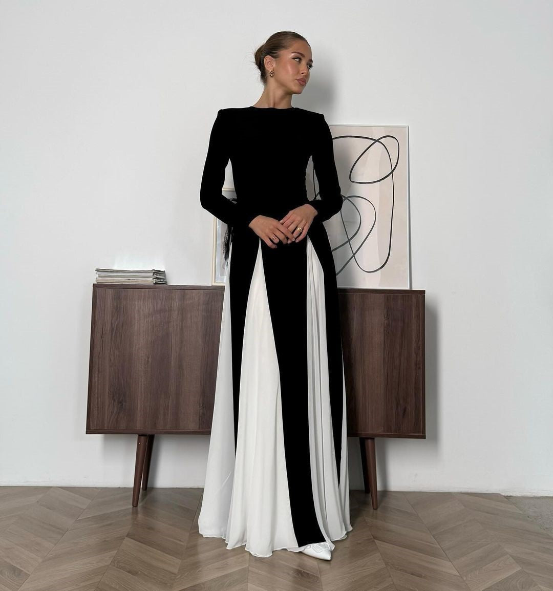 Crewneck-Kleid Mit Slim-Fit-Schnitt Und Spliced-Details Für Frauen