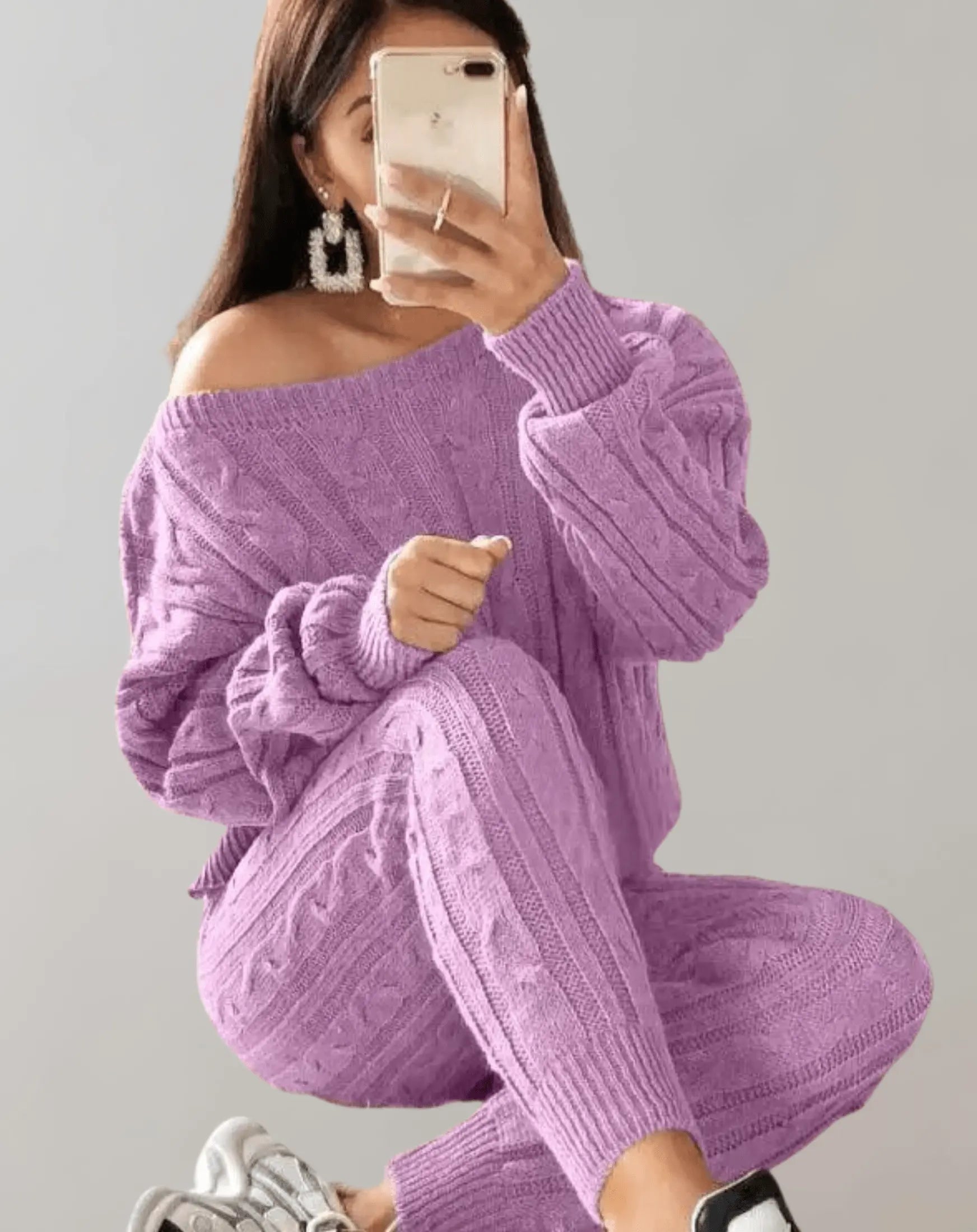 Gemütliches Strickpullover- und Hosen-Set Für Frauen