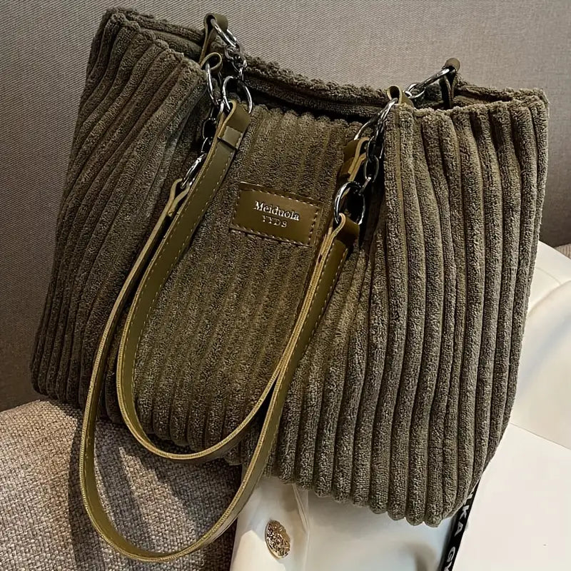 Lyssa | Tasche aus geripptem Samt