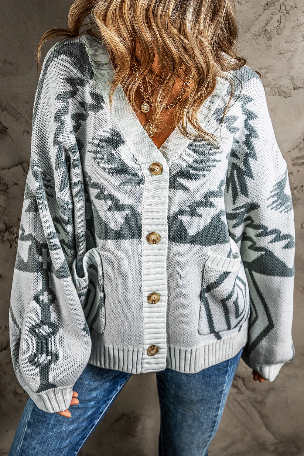 Hellgraue Strickjacke Mit Muster Und Knopfleiste Für Frauen
