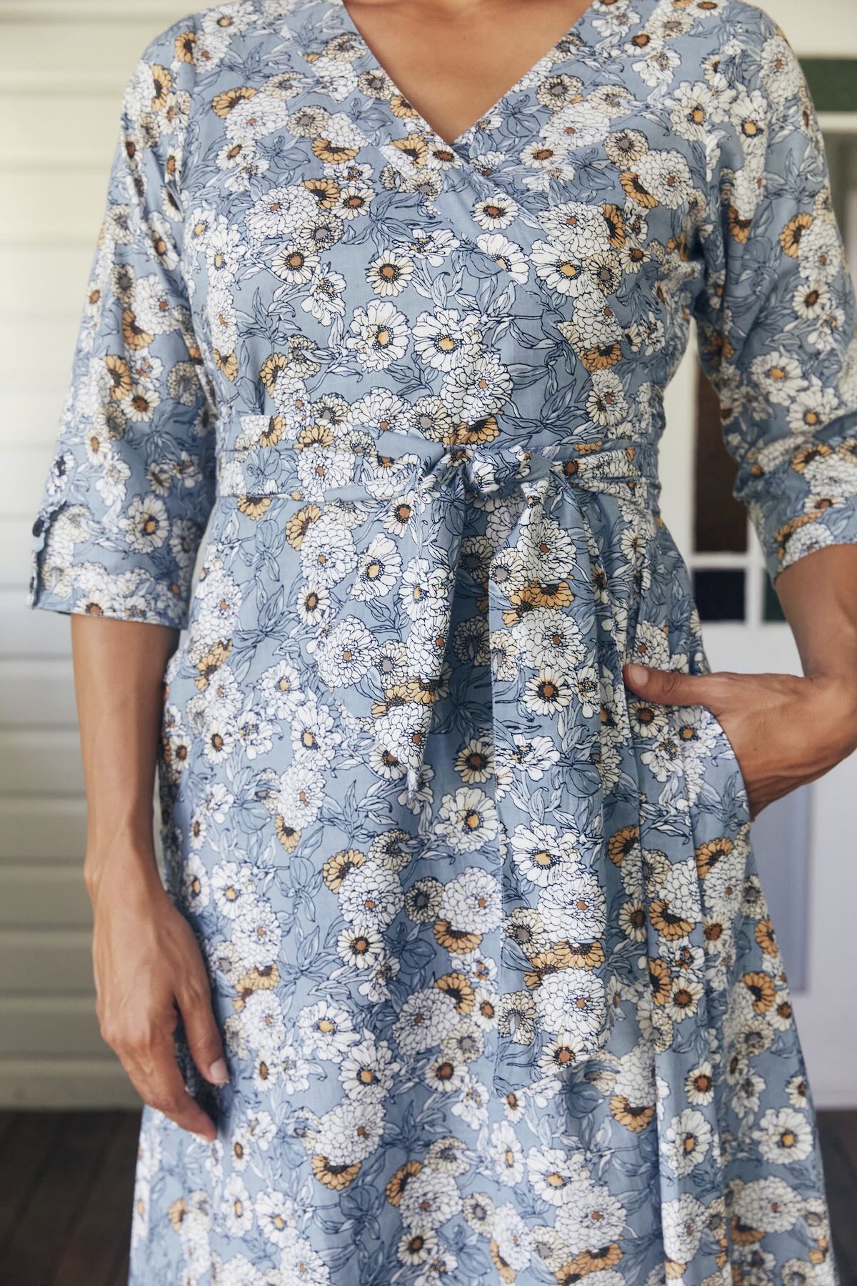 Farida | Wickelkleid mit Bindegürtel