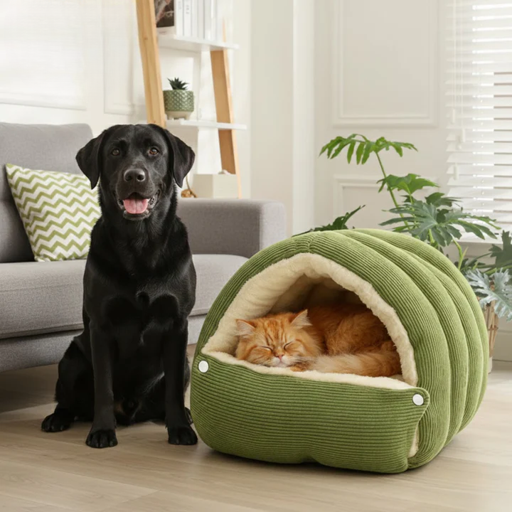 Haustierhöhle mit Plüschfutter – Warmes Kuschelbett für Katzen & Hunde product image 1