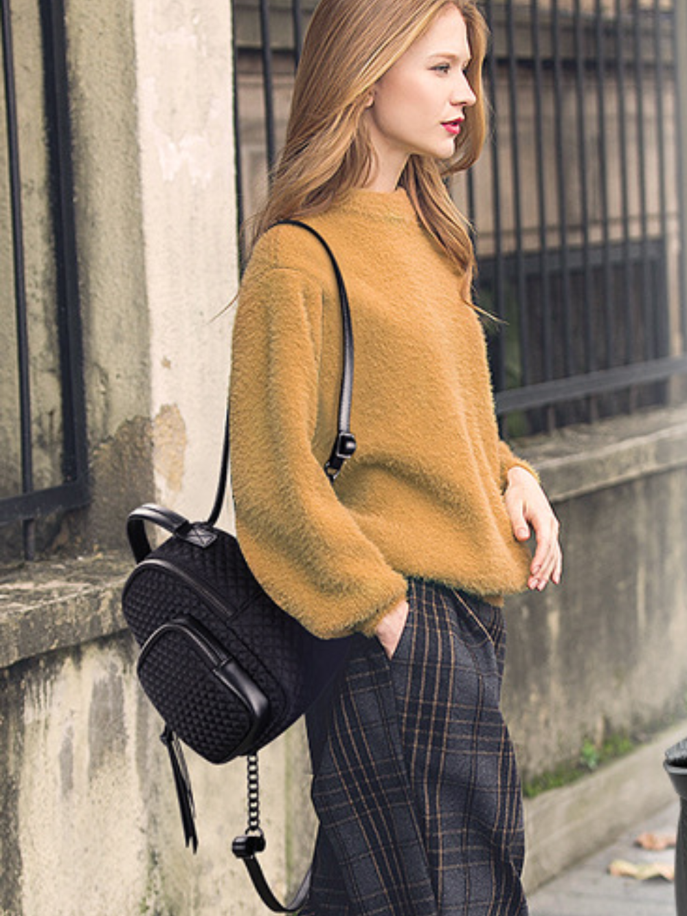 Wyrielle | Stylischer Mini-Rucksack