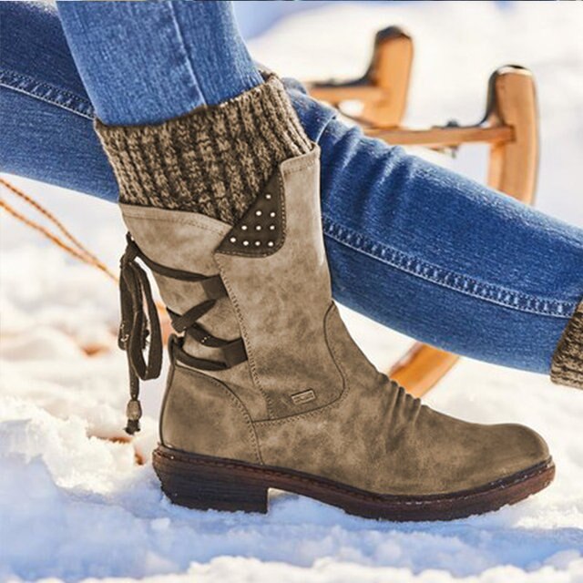 Gemütliche Wadenhohe Schneestiefel Für Winterkomfort Für Frauen
