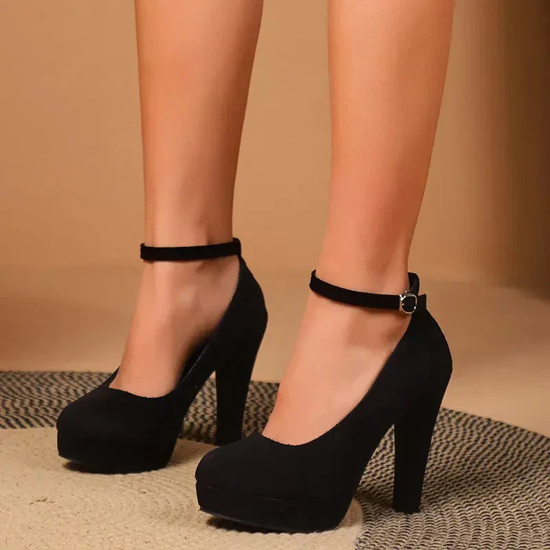 Elegante Plateauschuhe mit stilvollem Absatz für Damen
