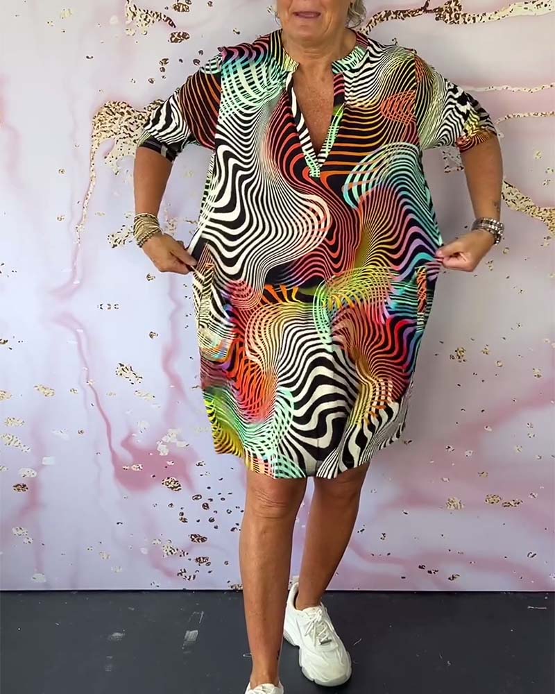 Evandria | Farbenfrohes Kleid mit V-Ausschnitt