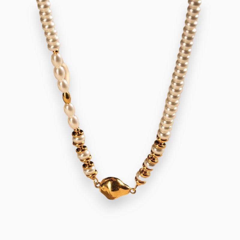 Goldene strahlende Tropfenkette mit elegantem Glanz für Damen
