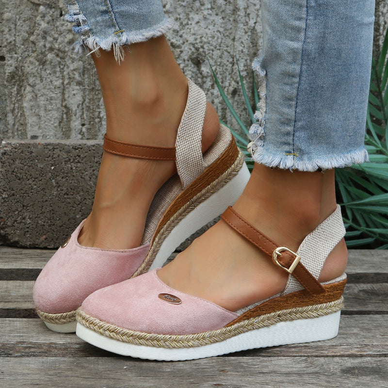 Lenore | Stilvolle und bequeme orthopädische Sandale