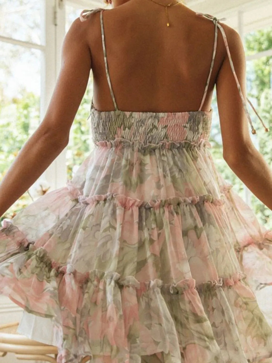 Faeryn | Minikleid mit Volants und Karree-Ausschnitt