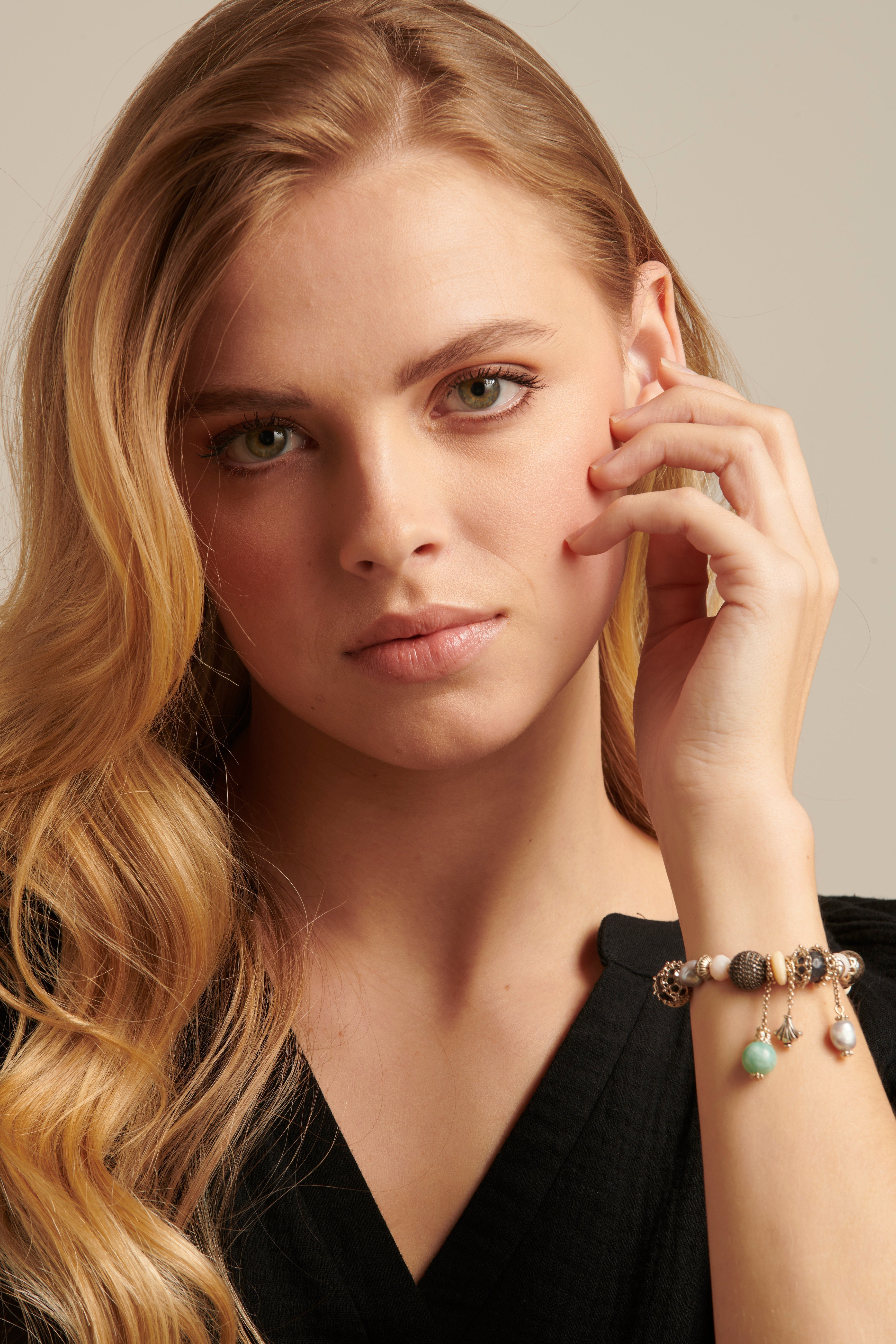 Elastisches Armband mit Mischung aus Perlen und Quarzsteinen Für Frauen