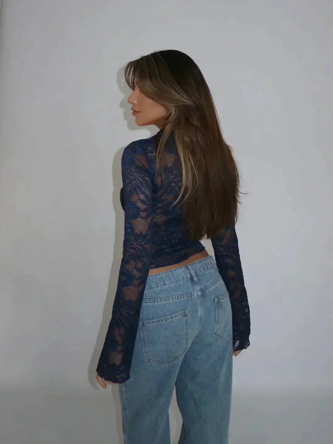 Spitzenbesetztes Crop-Top für Frauen