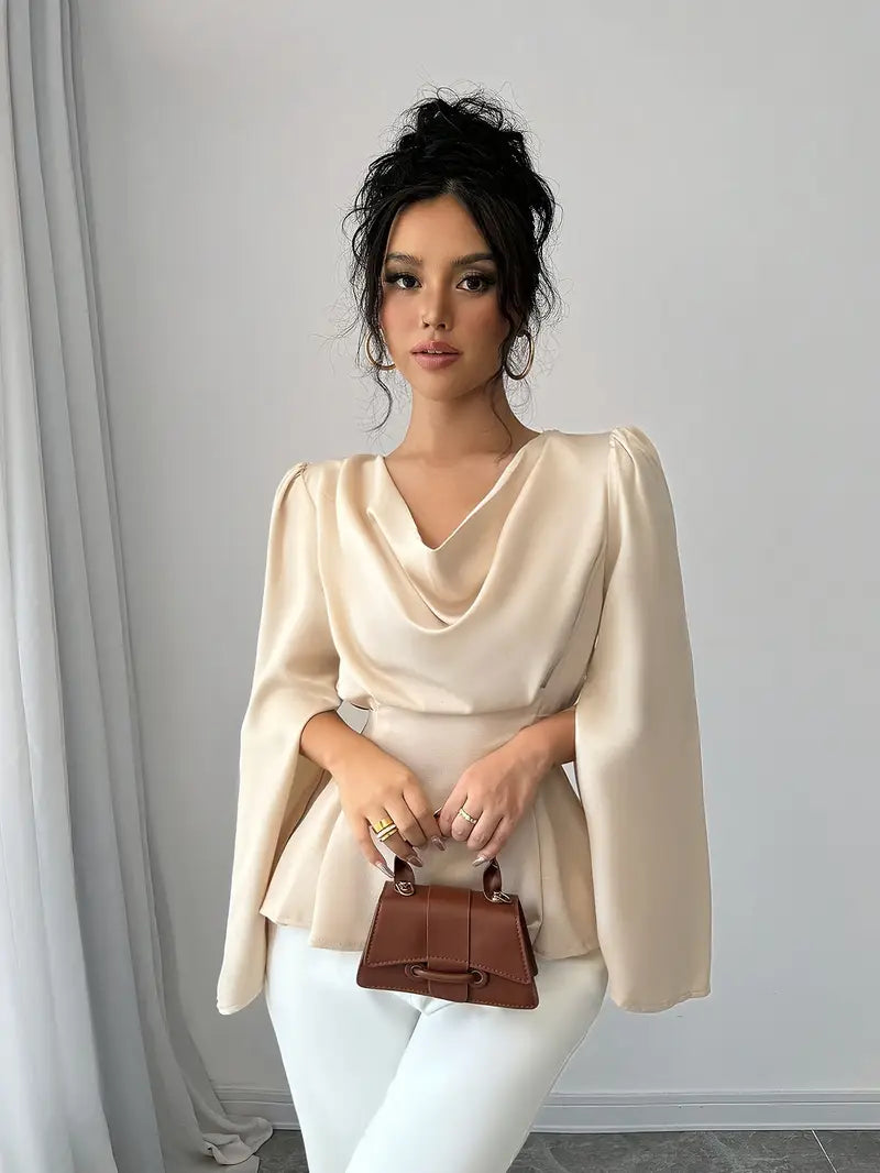 Elegante Satinbluse für einen stilvollen Auftritt bei Frauen