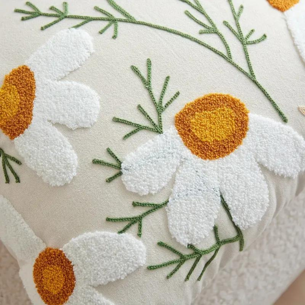 Kissenbezug mit gesticktem Blumen- und Botanik-Muster product image 8