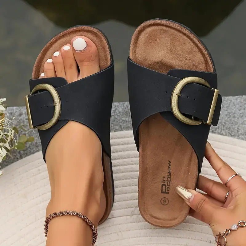 Stilvolle Sandalen mit Schnallenriemen und Korksohle