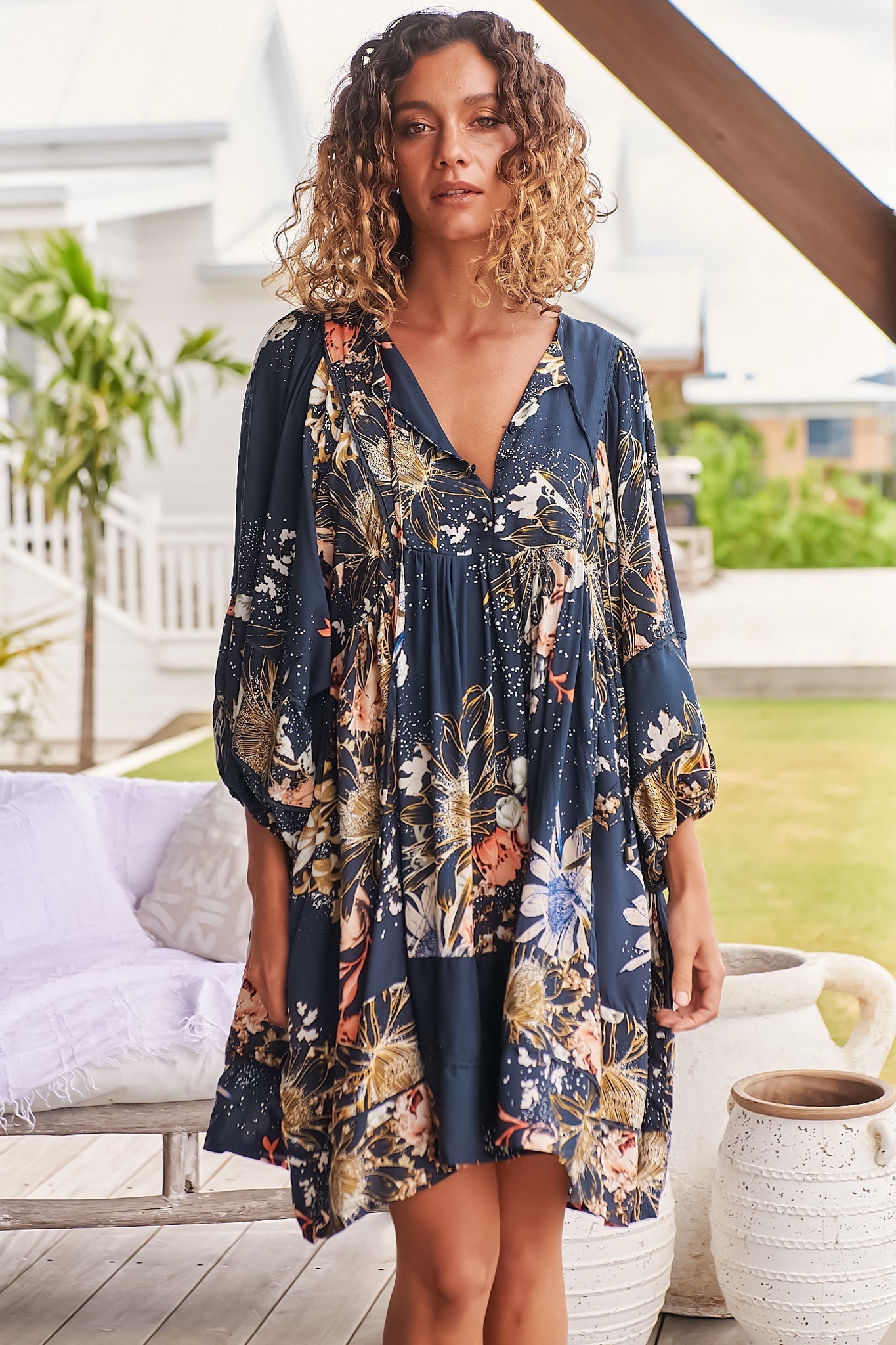 Elaria | Verspieltes Indigo Minikleid