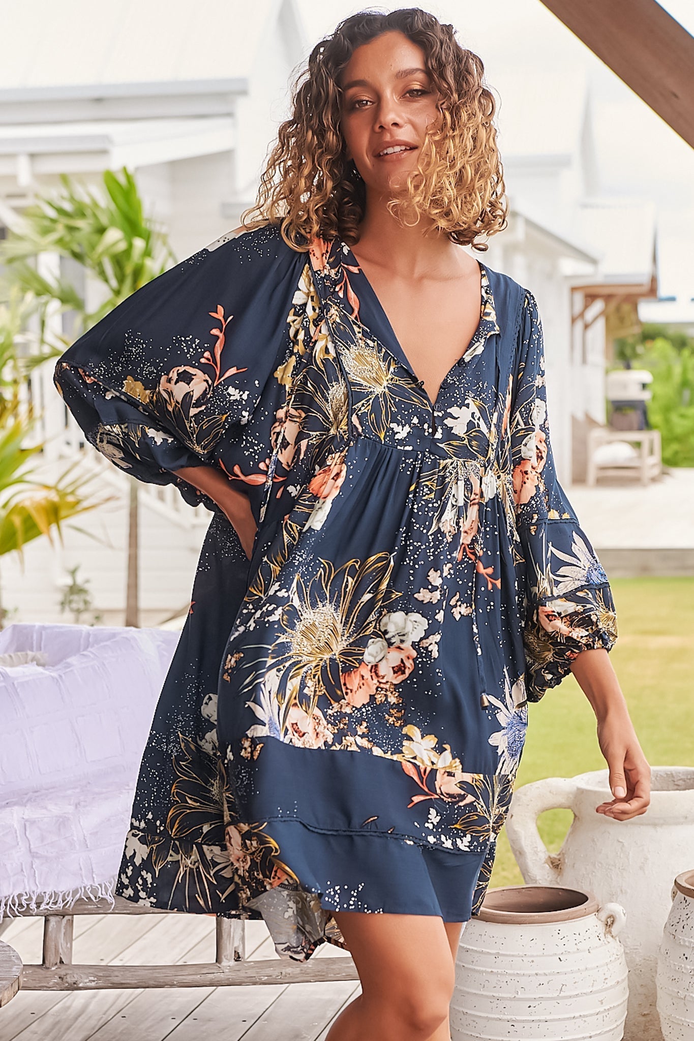Elaria | Verspieltes Indigo Minikleid
