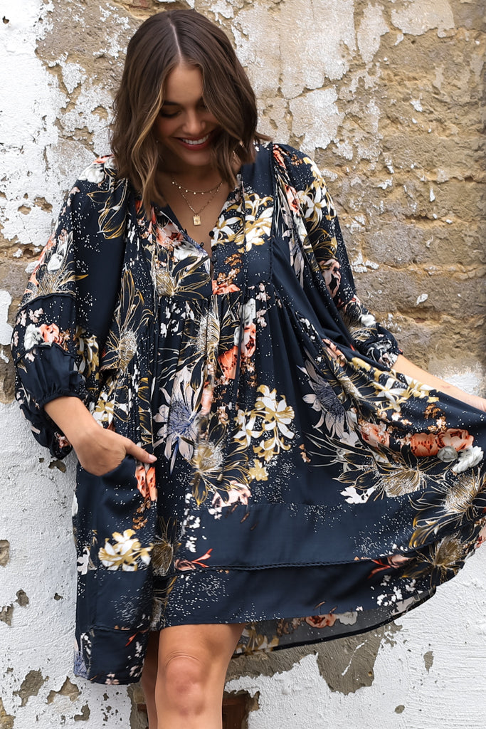 Elaria | Verspieltes Indigo Minikleid