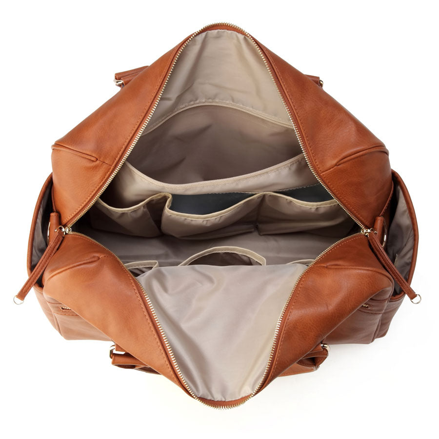 Aradia | Multifunktionaler Wickelrucksack mit Zubehör