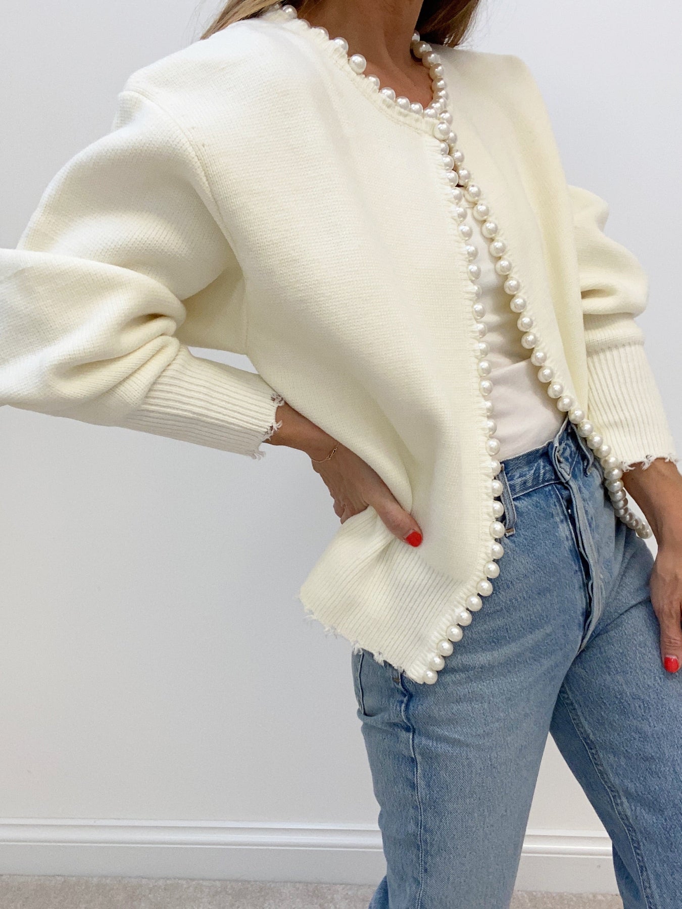 Lumen | Strickjacke mit Perlenbesatz und geripptem Saum