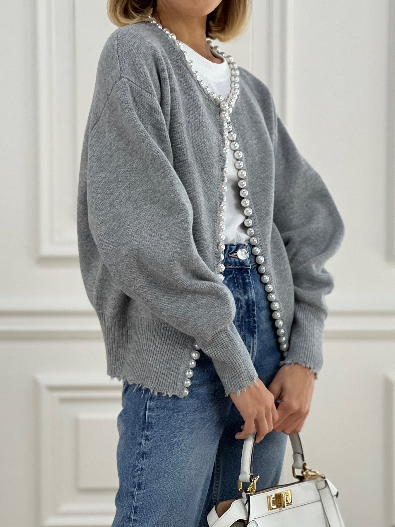 Lumen | Strickjacke mit Perlenbesatz und geripptem Saum