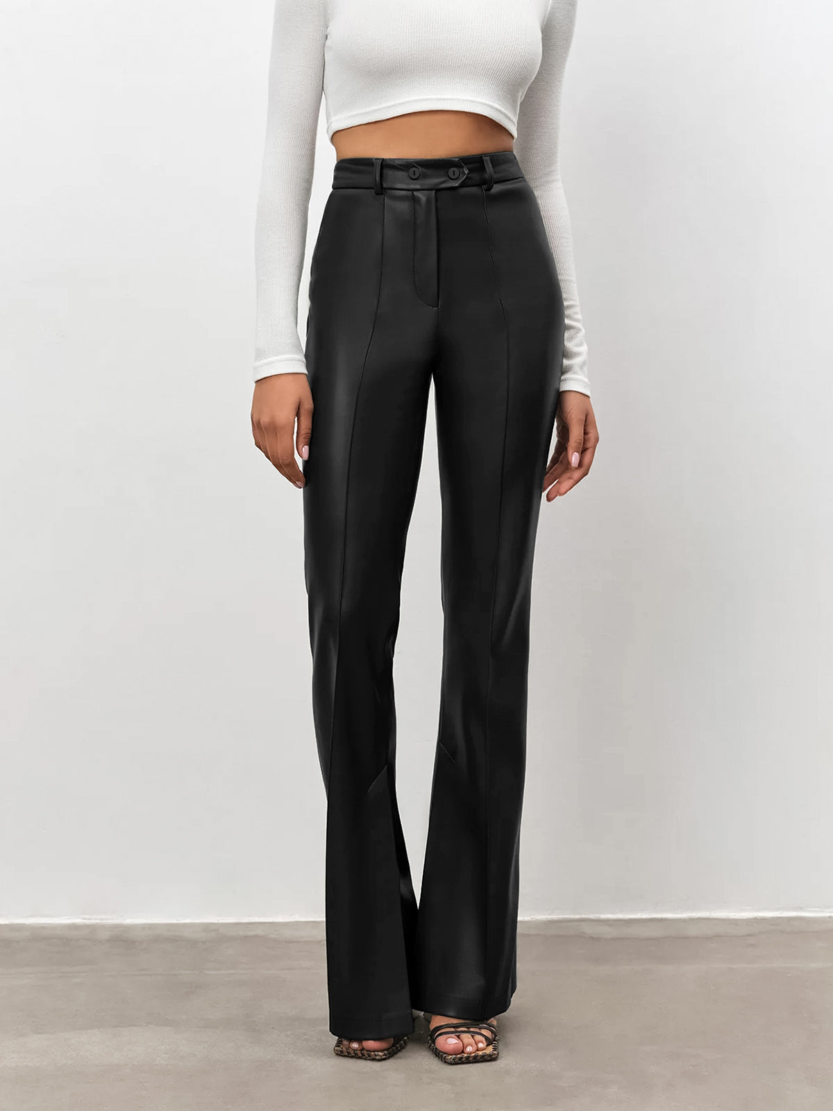 Geformte High Waist Schlaghose in Lederoptik für Damen