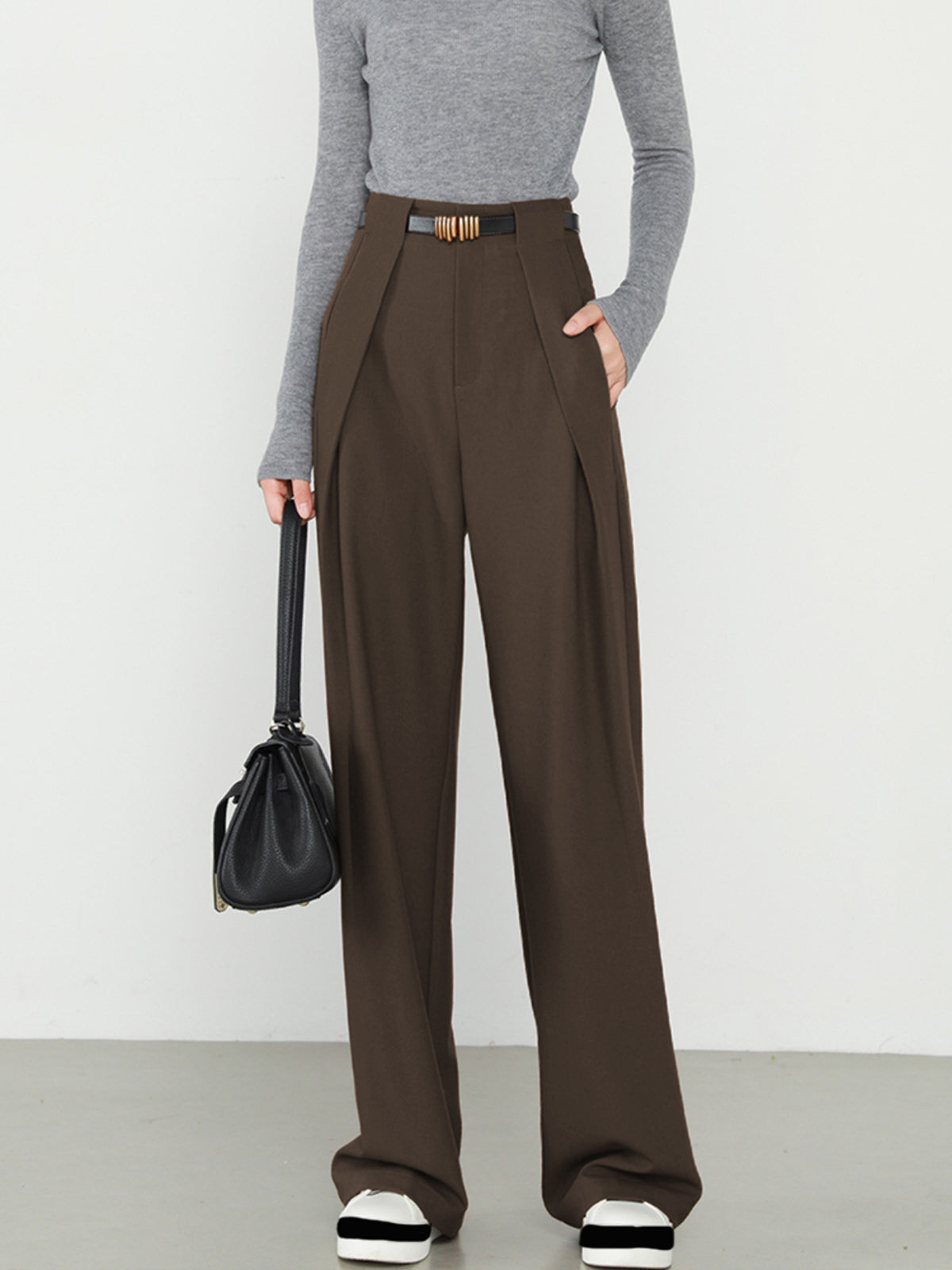 Elegante Stoffhose mit geradem Bein und praktischen Taschen für Frauen