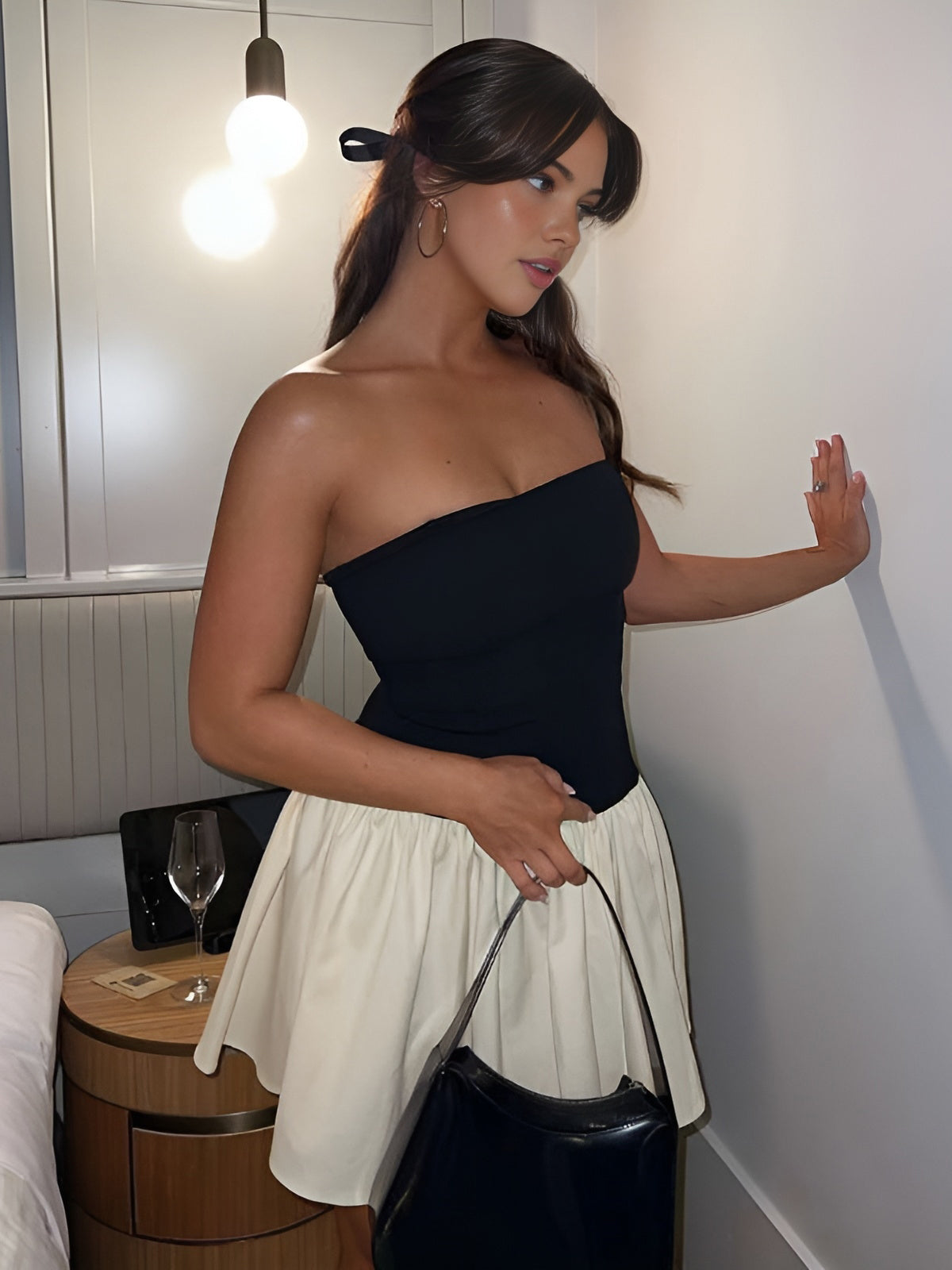 Belina | Rückenfreies kurzes Kleid