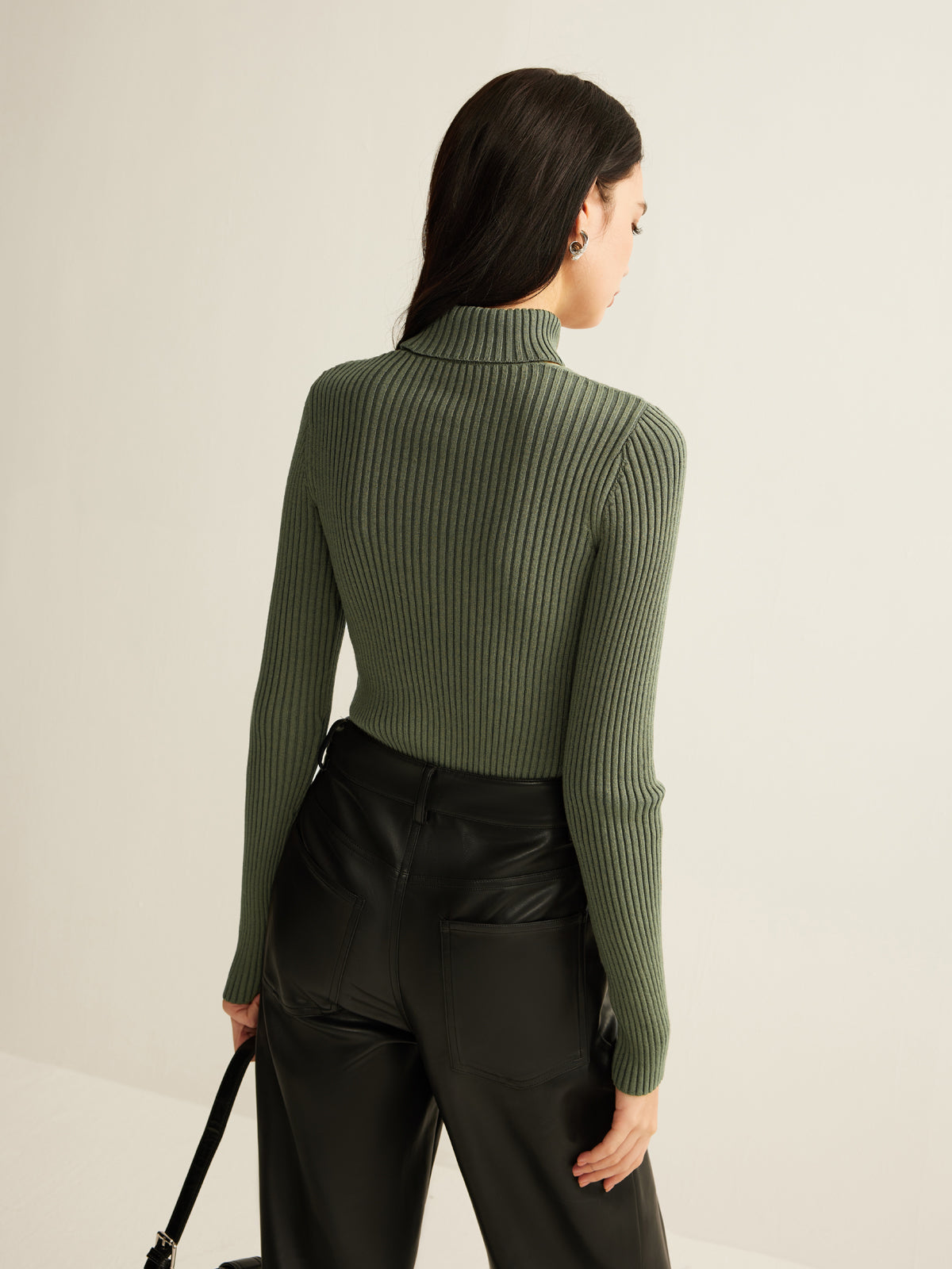 Geripptes Top mit Choker Detail und Stretch Strick für Frauen