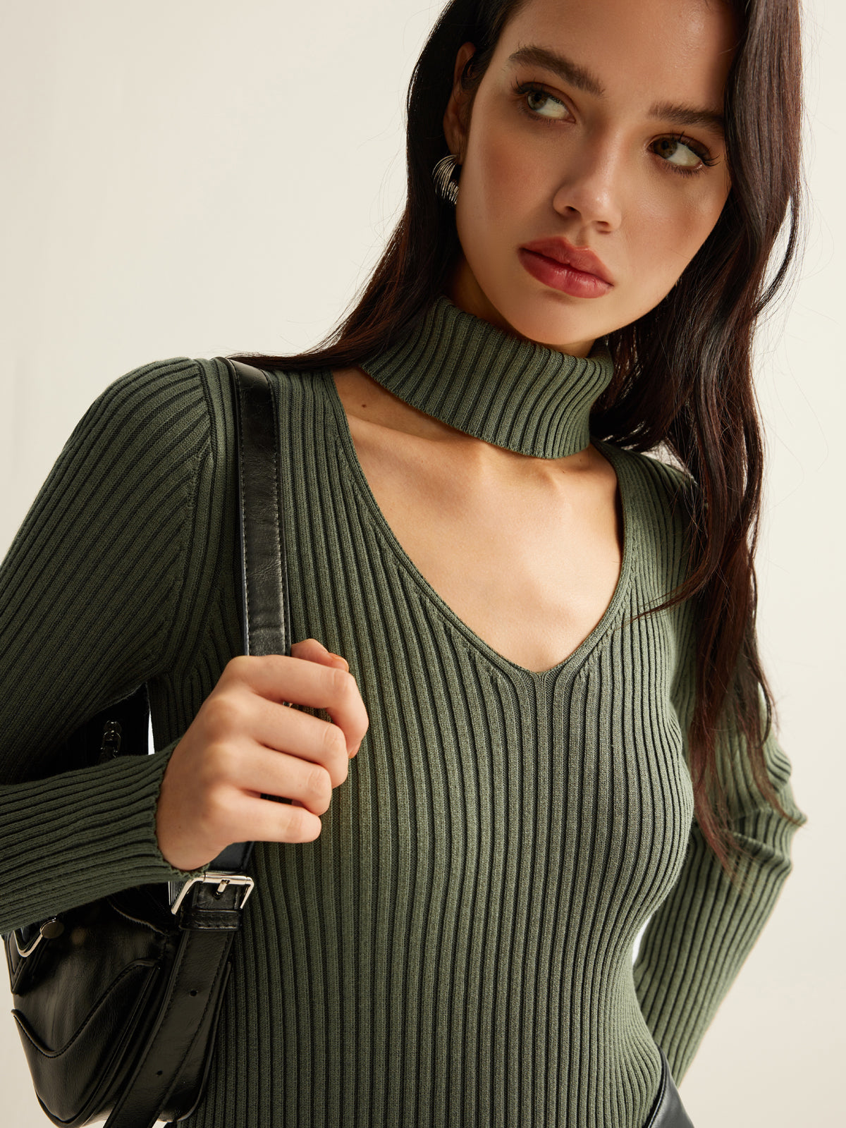 Geripptes Top mit Choker Detail und Stretch Strick für Frauen