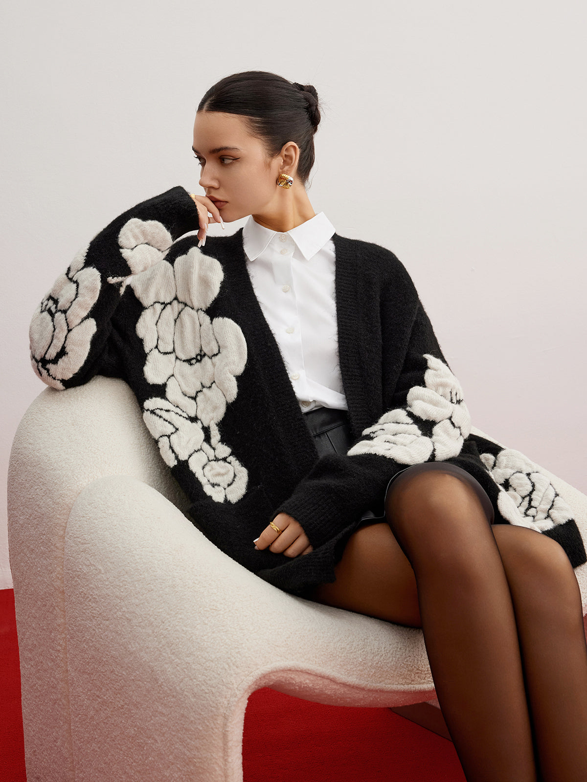 Langer Strickcardigan mit Blumenmuster für Frauen