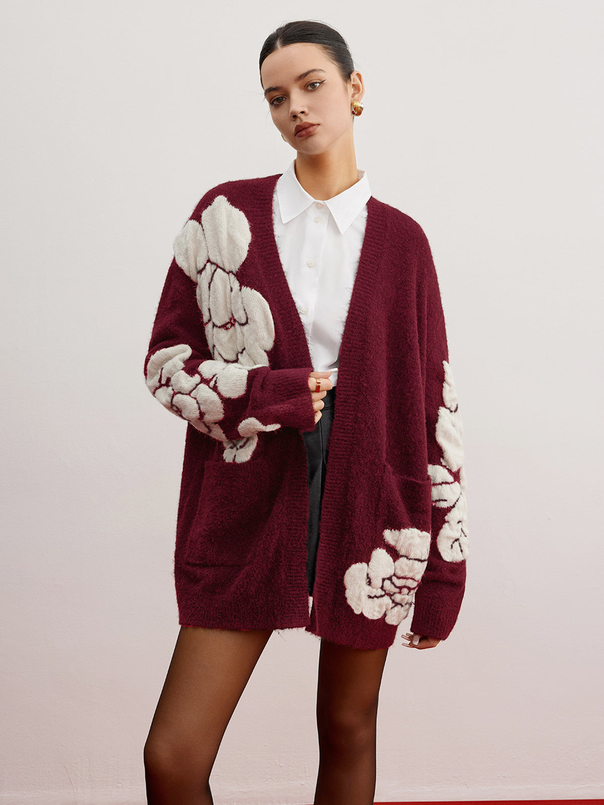 Langer Strickcardigan mit Blumenmuster für Frauen