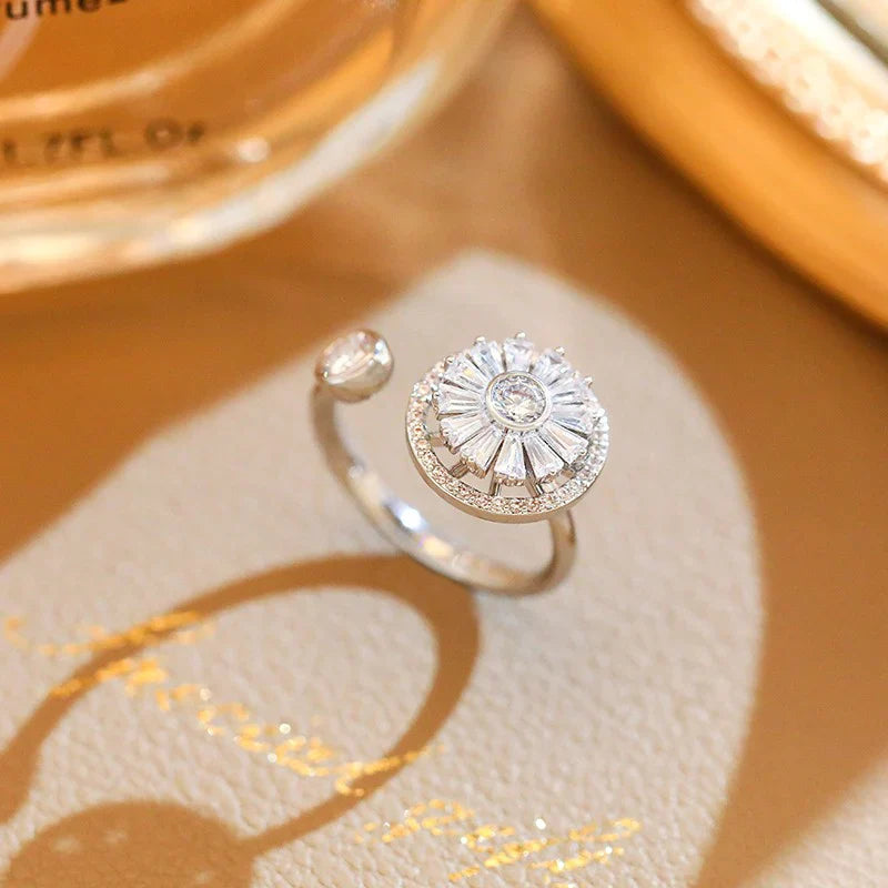Estina™ Drehbarer Diamantring im schlanken Design [50% Rabatt]