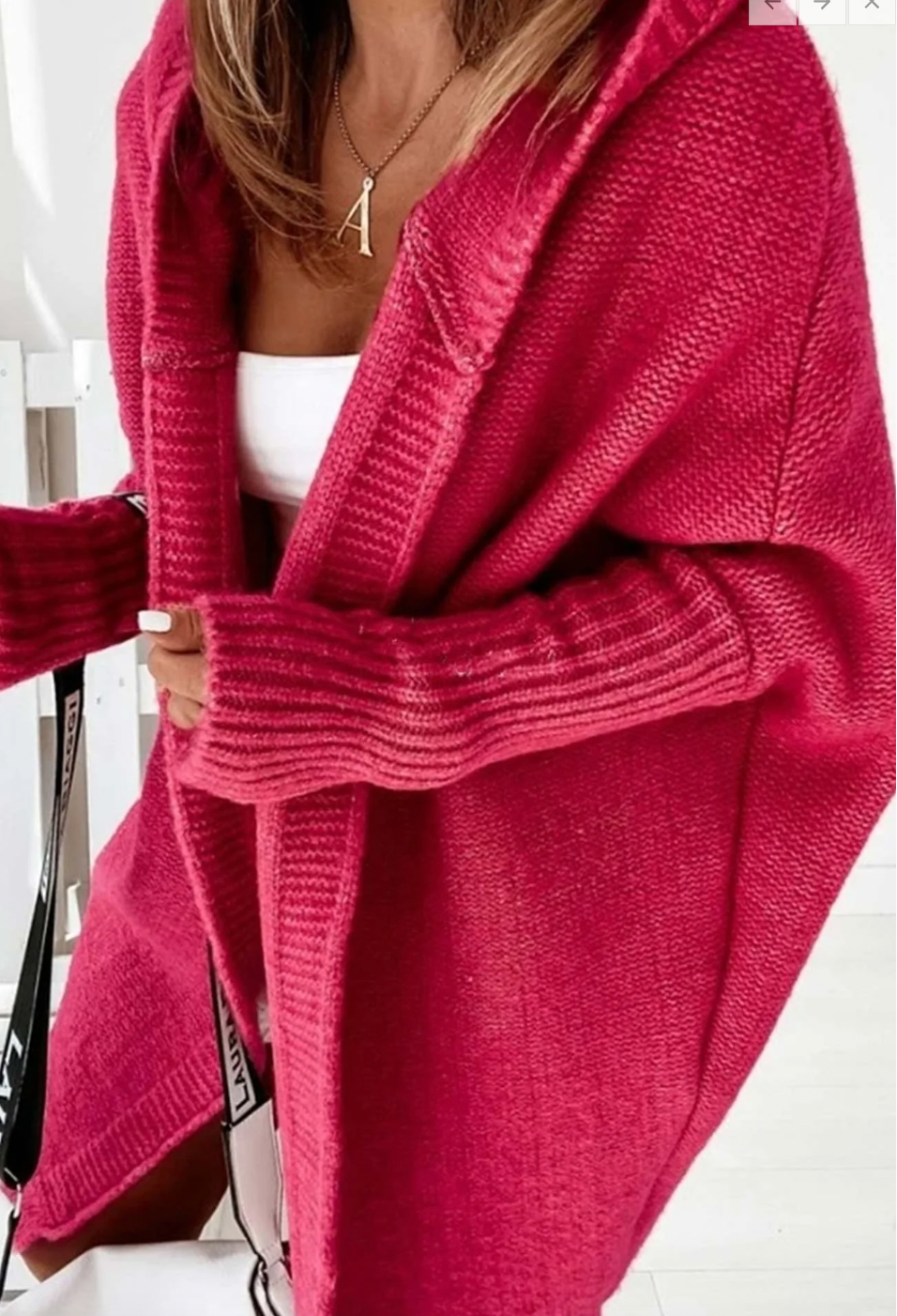 Indira | Elegante lange Strickjacke mit Kapuze für Frauen