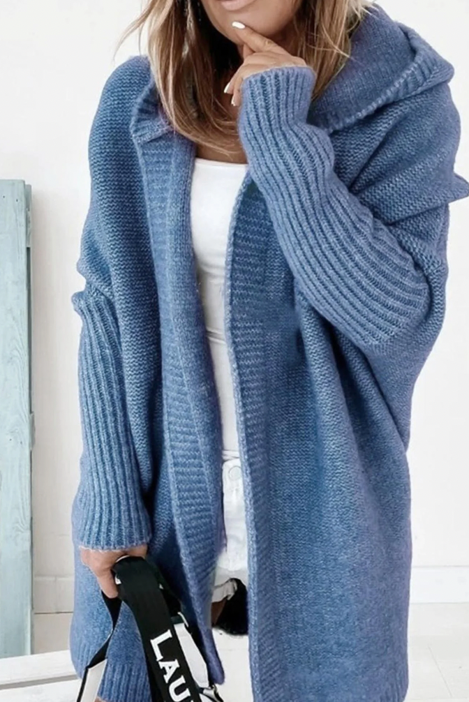 Indira | Elegante lange Strickjacke mit Kapuze für Frauen