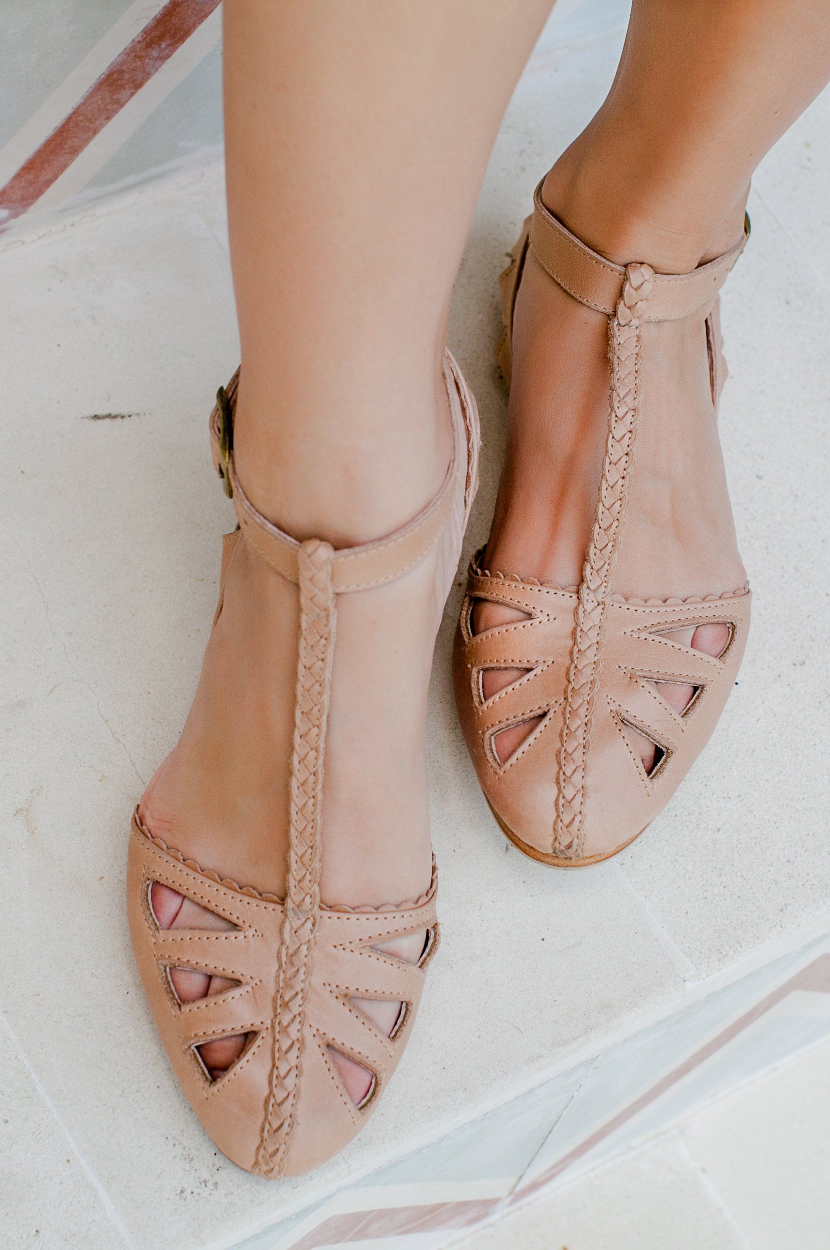 Mireth | Leder T-Strap Sandalen