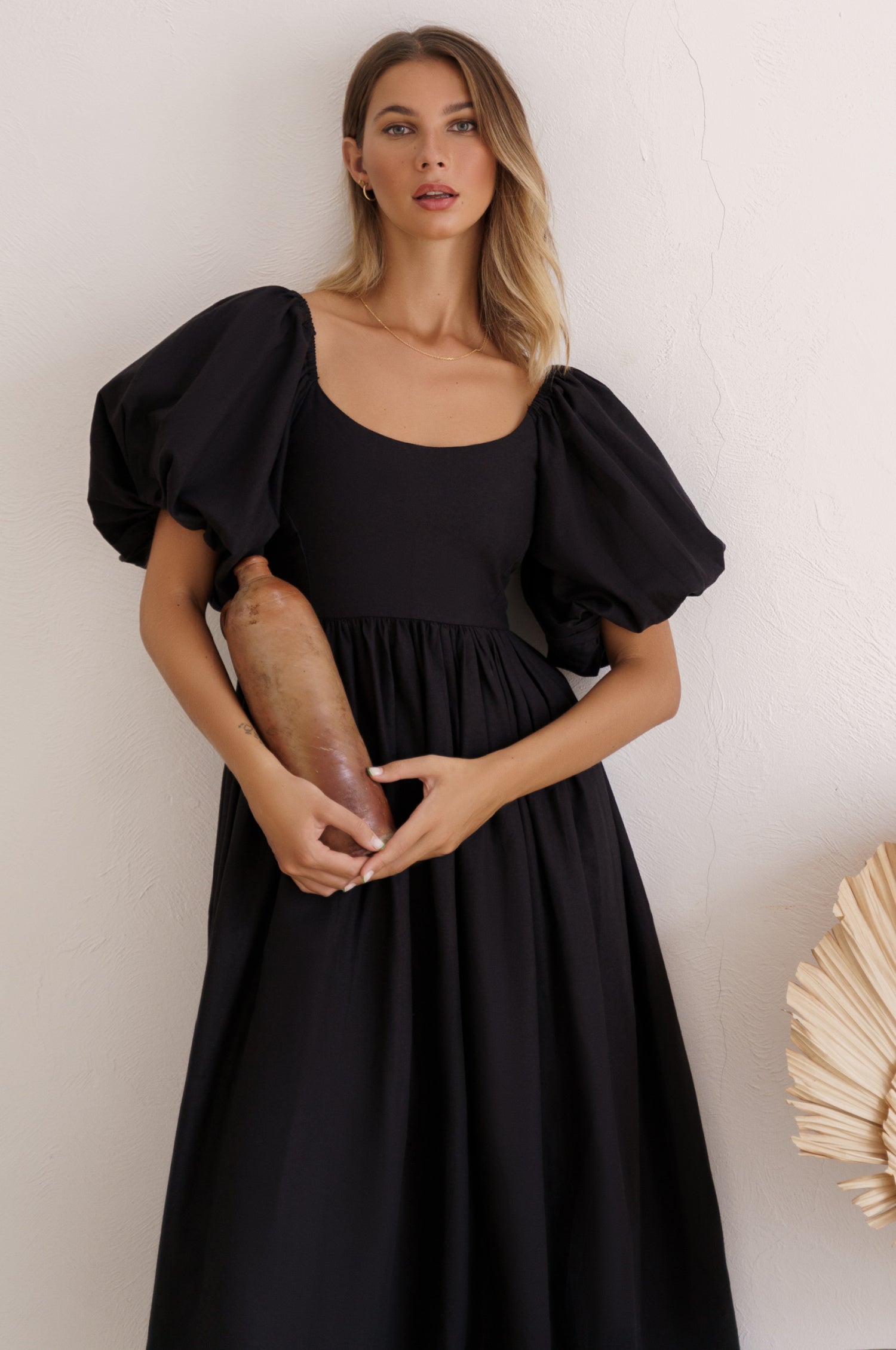 Aliantha | Elegantes Midikleid mit Puffärmeln