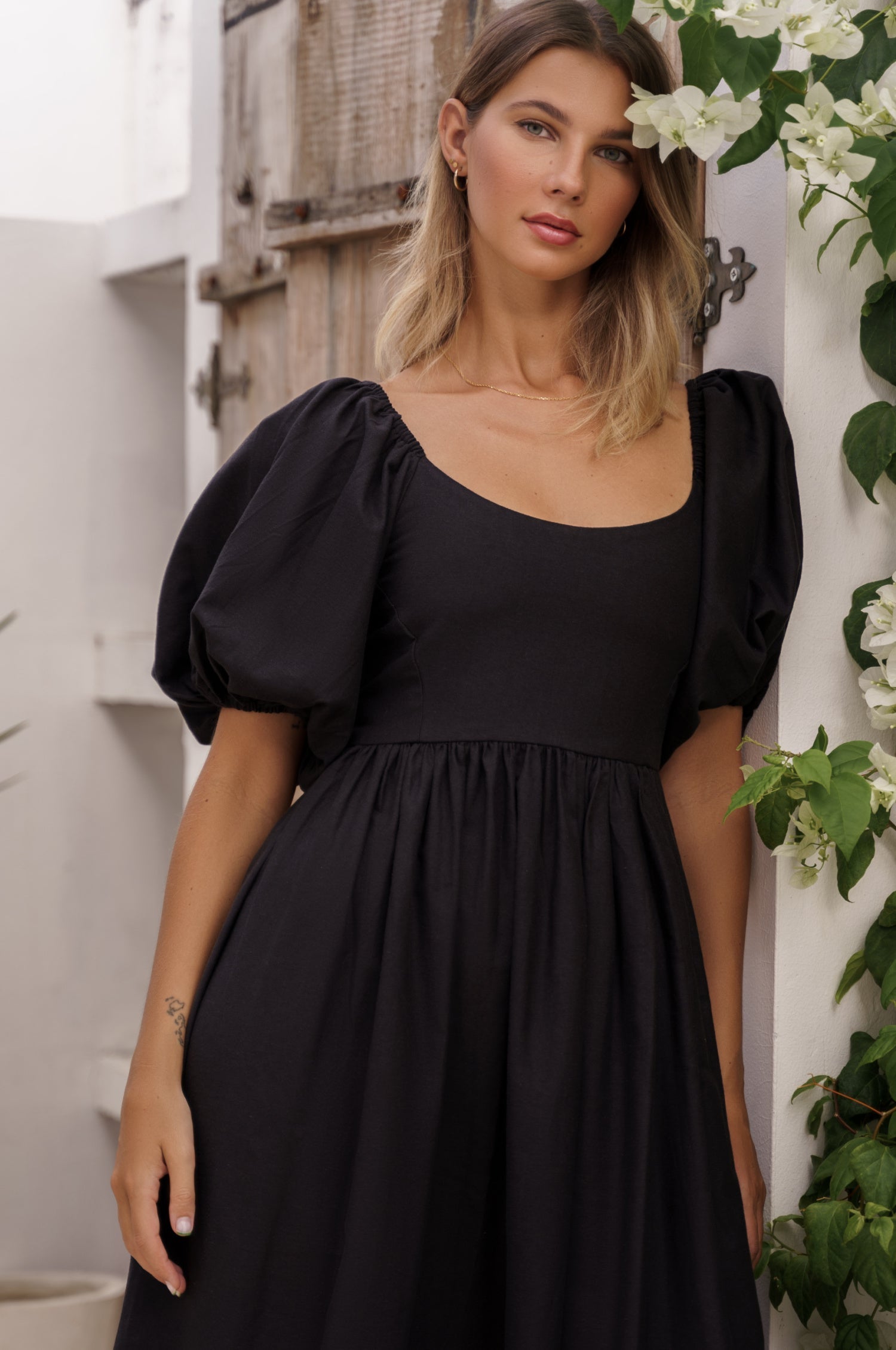 Aliantha | Elegantes Midikleid mit Puffärmeln
