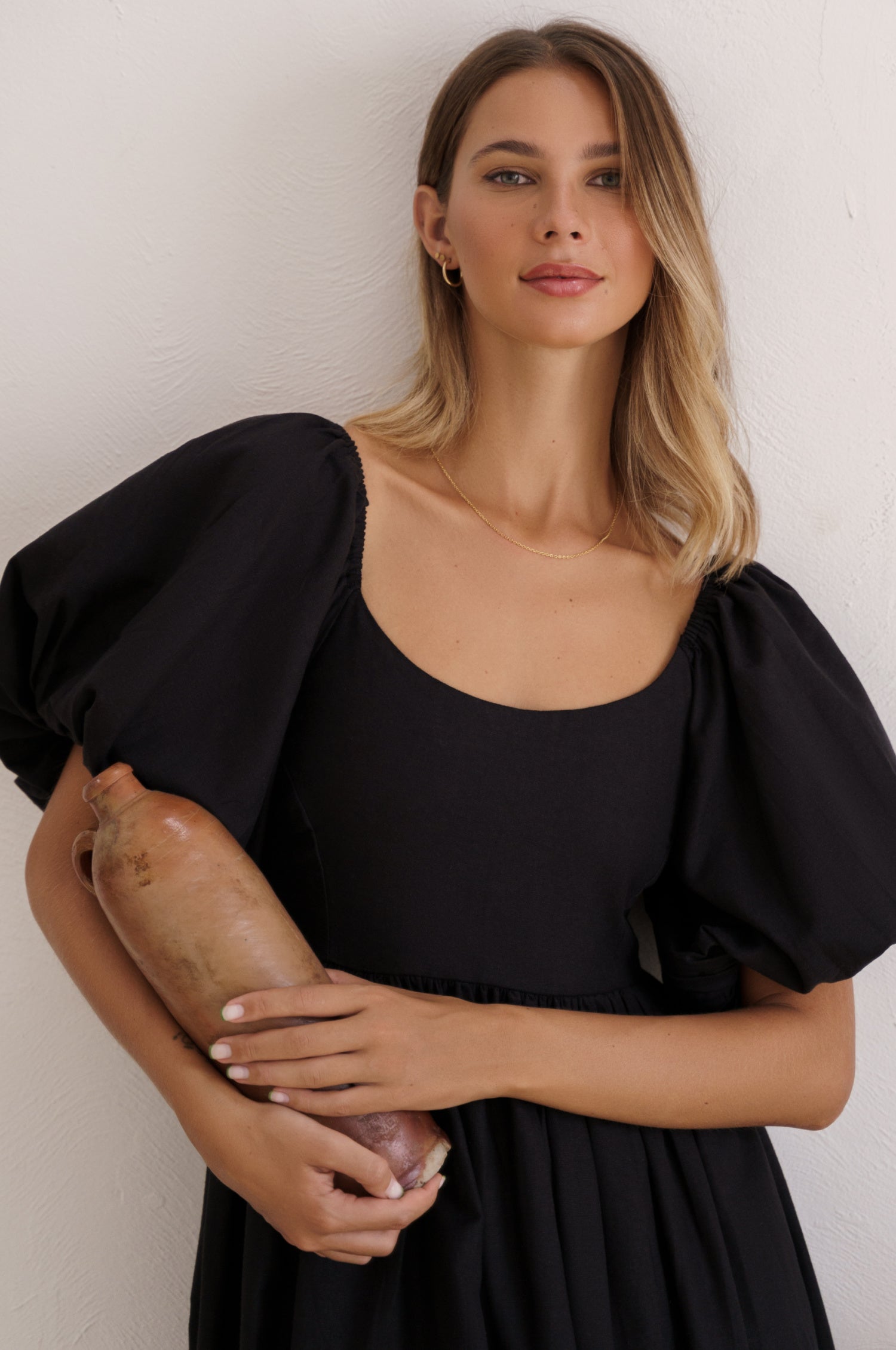 Aliantha | Elegantes Midikleid mit Puffärmeln