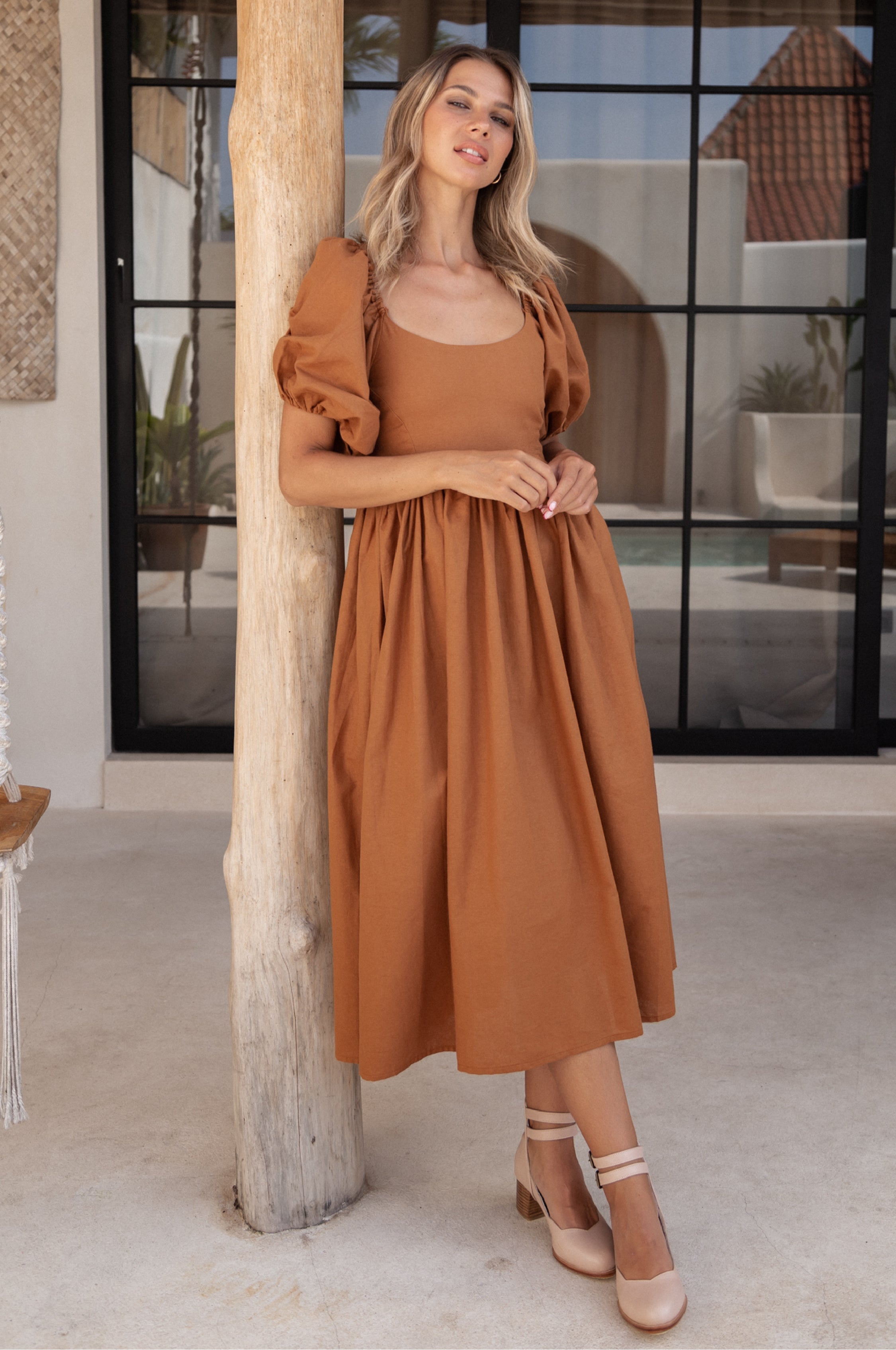 Aliantha | Elegantes Midikleid mit Puffärmeln