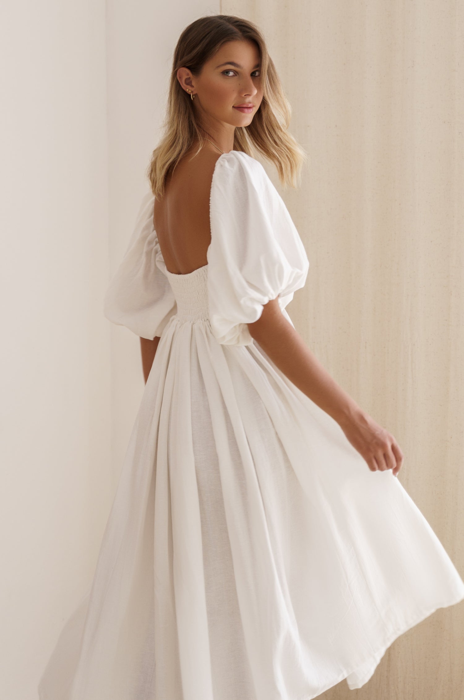 Aliantha | Elegantes Midikleid mit Puffärmeln