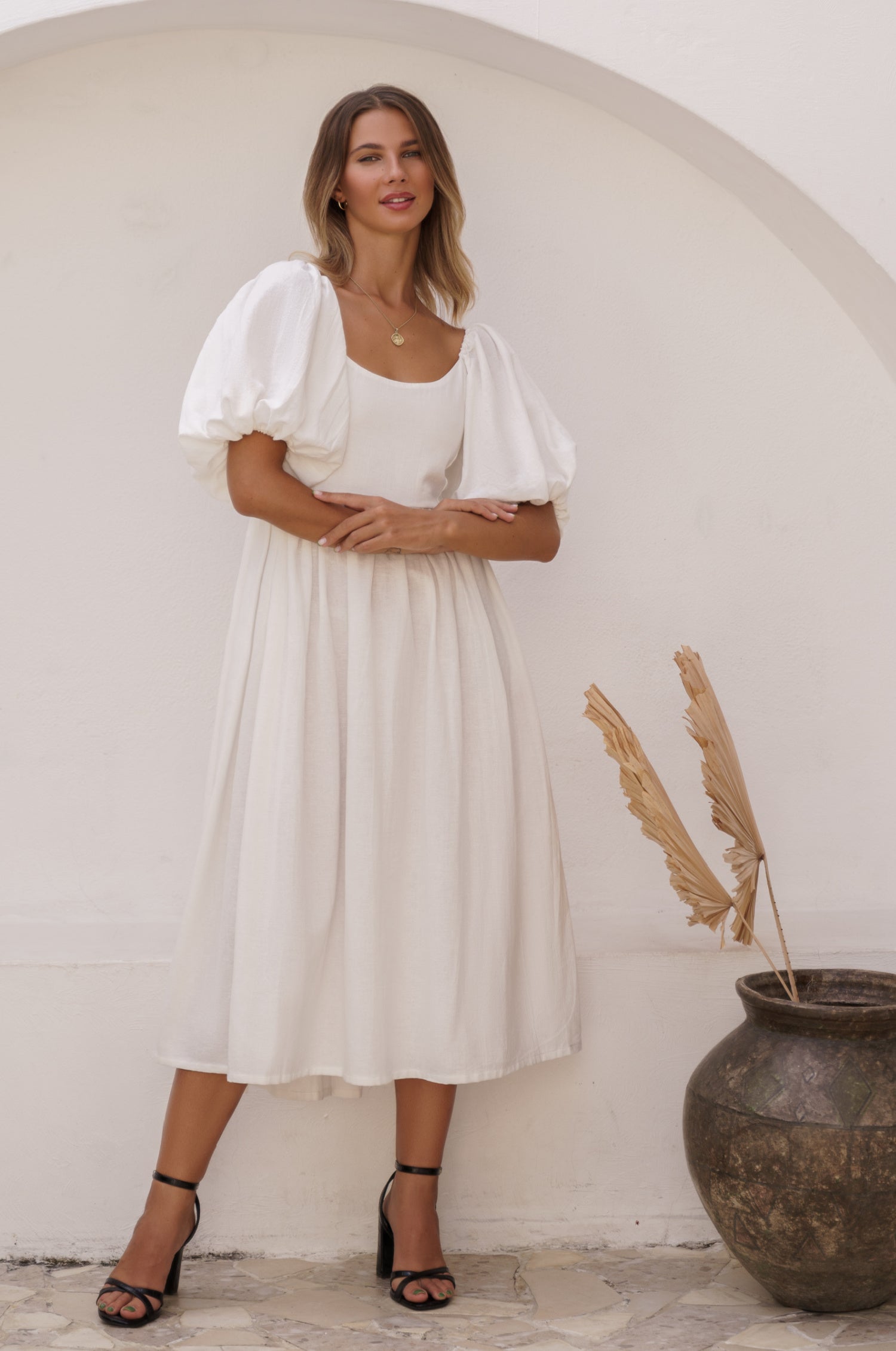 Aliantha | Elegantes Midikleid mit Puffärmeln