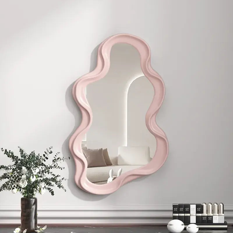 Dekospiegel mit Wellenform – Skulpturaler Wandspiegel 40 cm product image 3