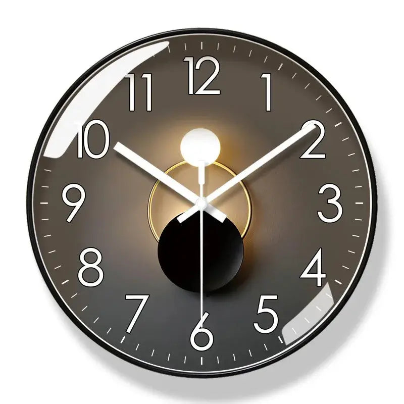 Designer-Wanduhr mit geräuschlosem Uhrwerk featuring black frame and geometric center