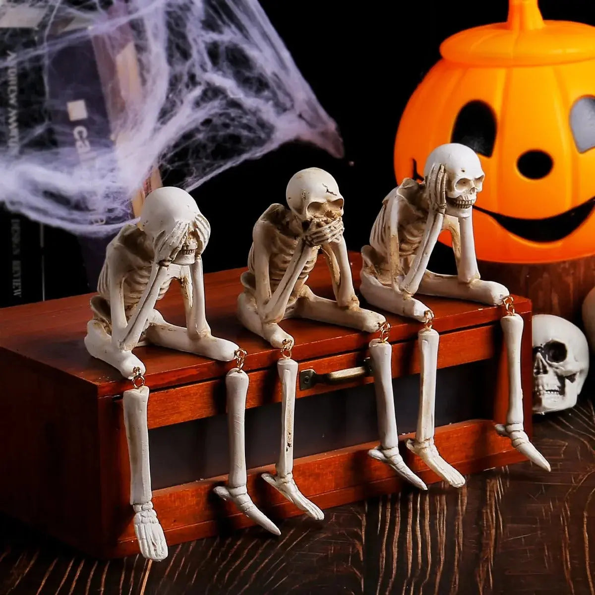 [3er-Set] SkullBudy™ – Gruselige Kamin-Dekoration für Halloween & Partys [50% Rabatt]