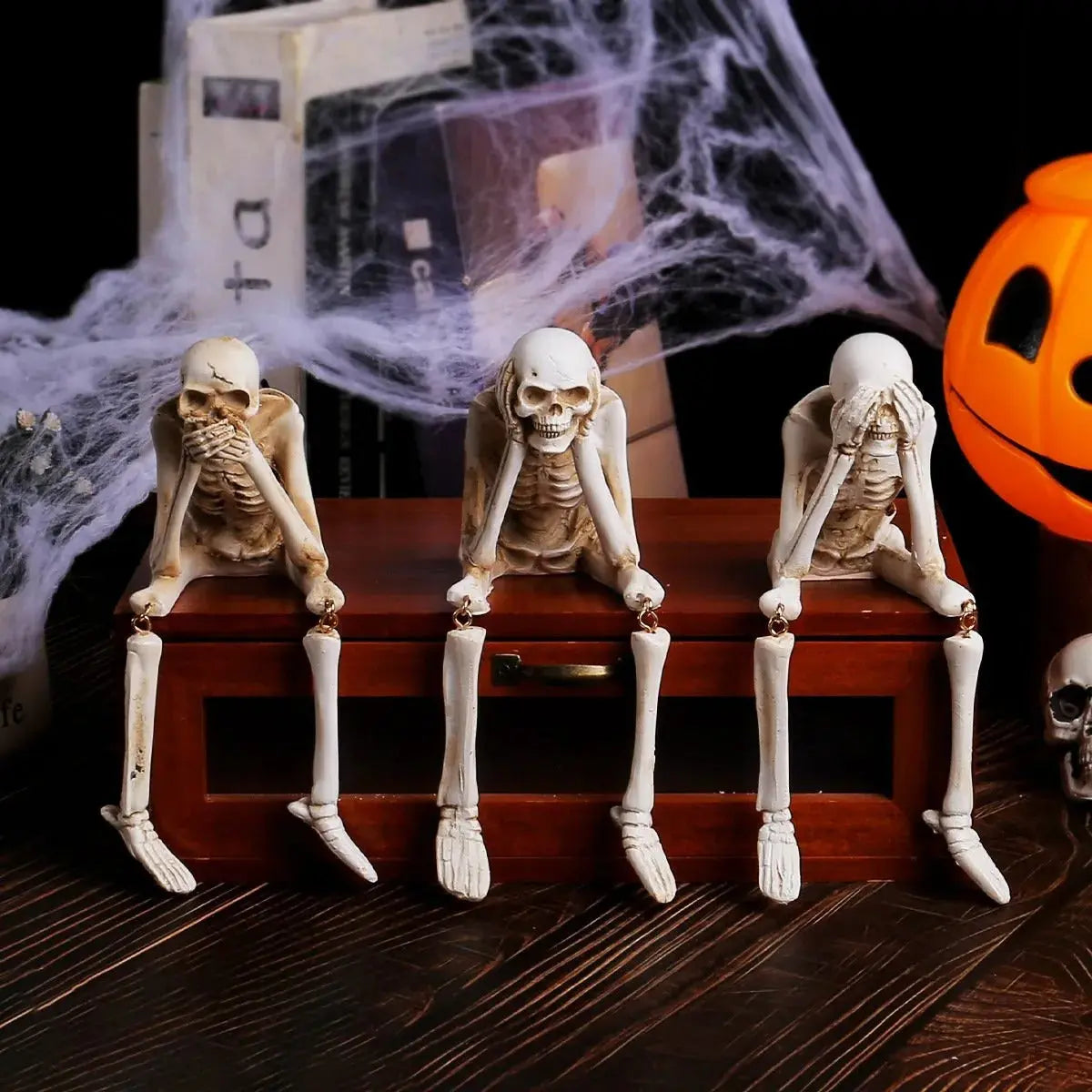 [3er-Set] SkullBudy™ – Gruselige Kamin-Dekoration für Halloween & Partys [50% Rabatt]