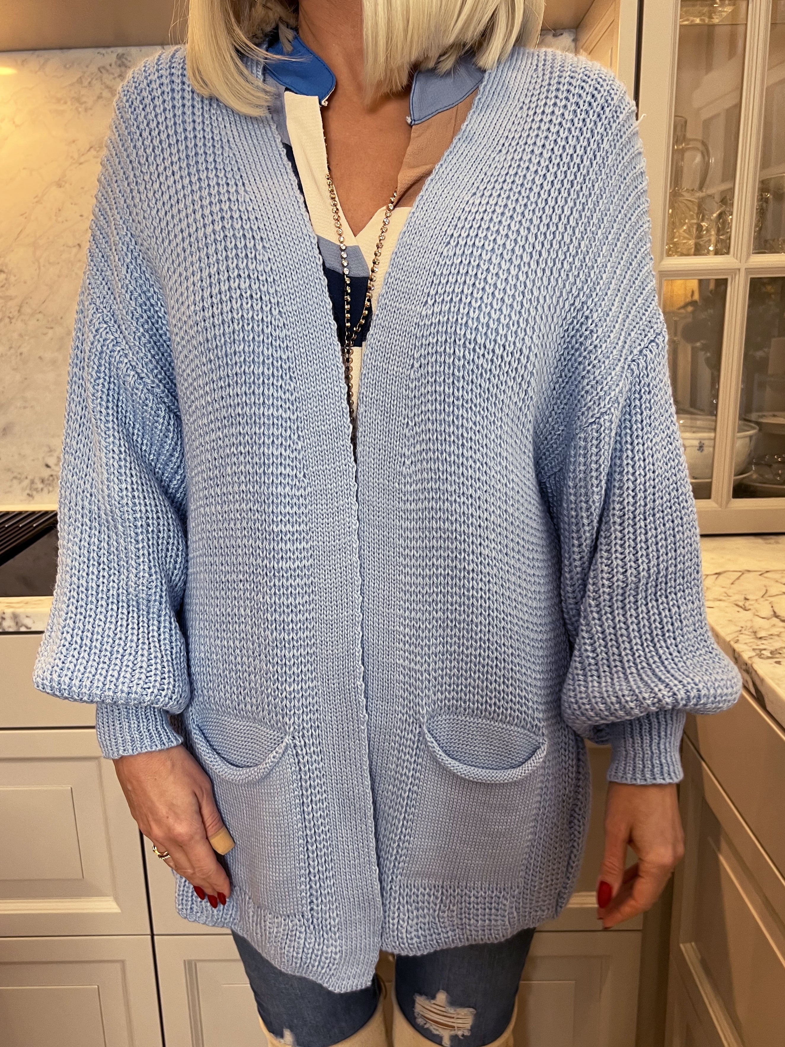 Zephyrielle | Kurzstrick-Cardigan mit Ballonärmeln