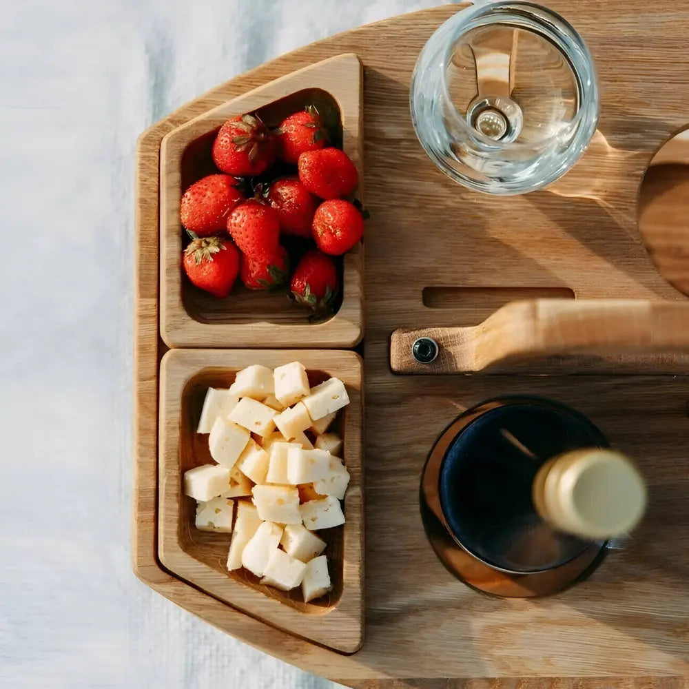 Klappbarer Holz-Picknicktisch – Wein- & Snackfächer product image 6