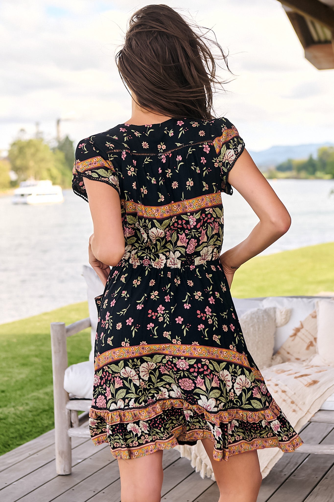 Belva | Feminines Wickelkleid mit Print