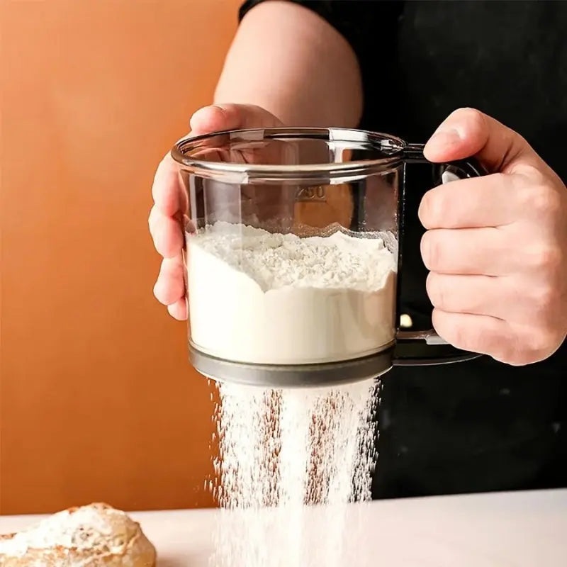 Mehlsieb mit Quetschgriff – 250 ml Backsieb product image 3
