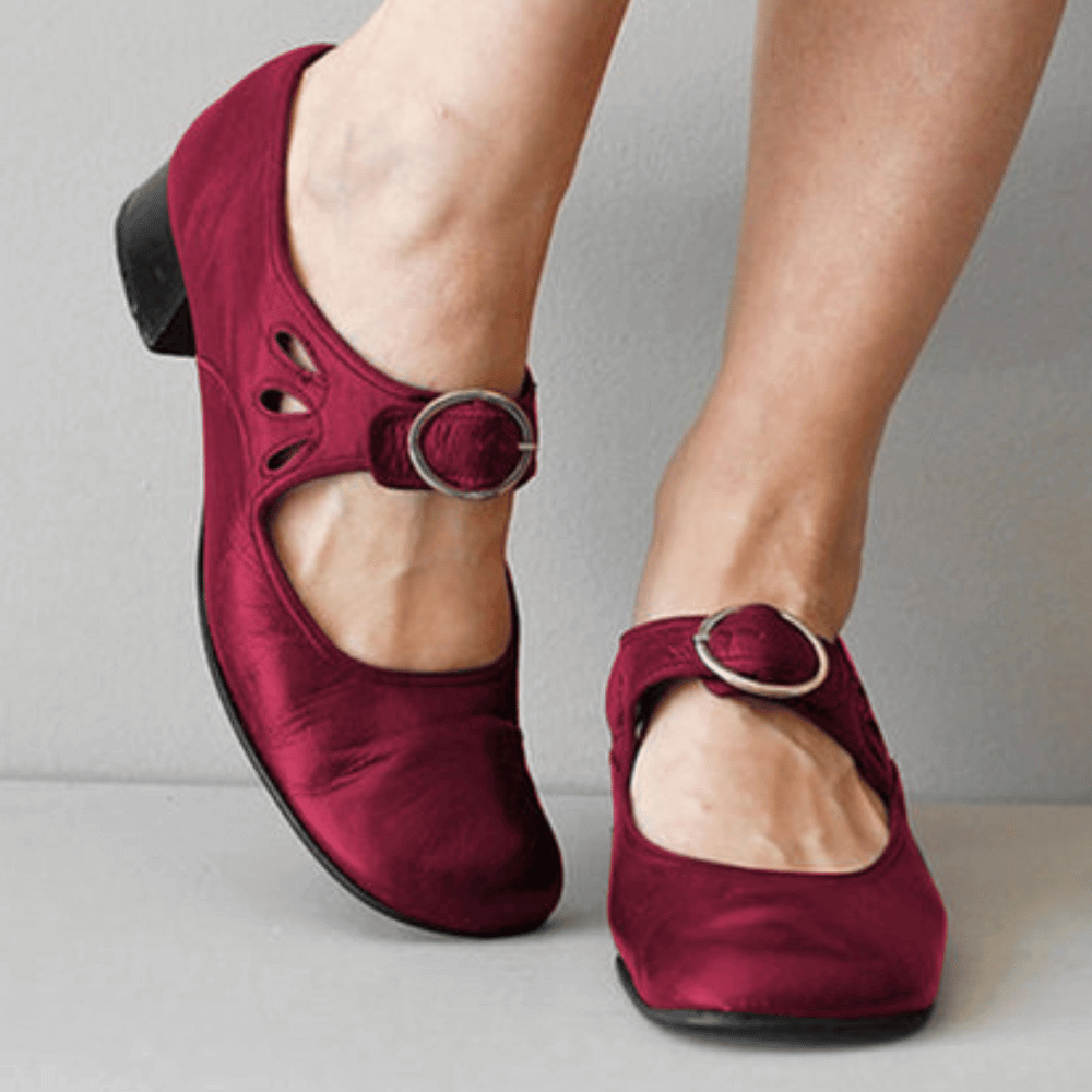 Einzigartige Ledersandalen mit bequemer Passform für Frauen